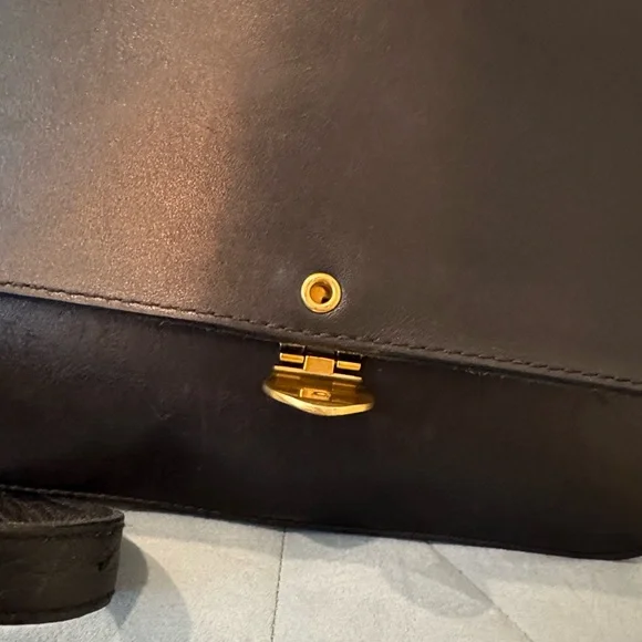 Madewell The Abroad Shoulder Bag - Picture 9 of 9